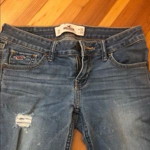 Hollister destroyed skinny jeans